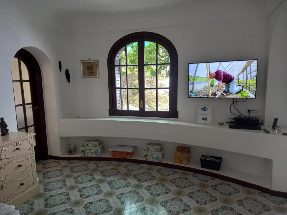 Casa Reverie - Amalfi Coast Villa Băile Herculane Dış mekan fotoğraf